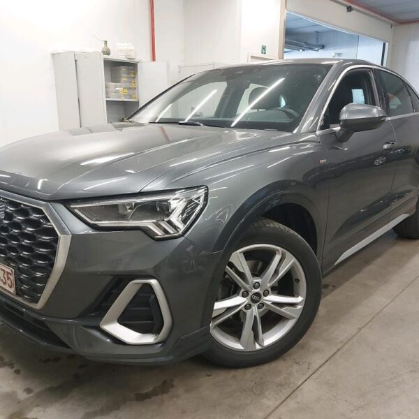 AUDI - AUD Q3 SB 35 TDI 150PK S-Tronic S Line Business Edition Pack Platinum & 19 Inch Alloy