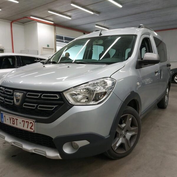 DACIA - DAC DOKKER TCe 130PK Stepway * PETROL *
