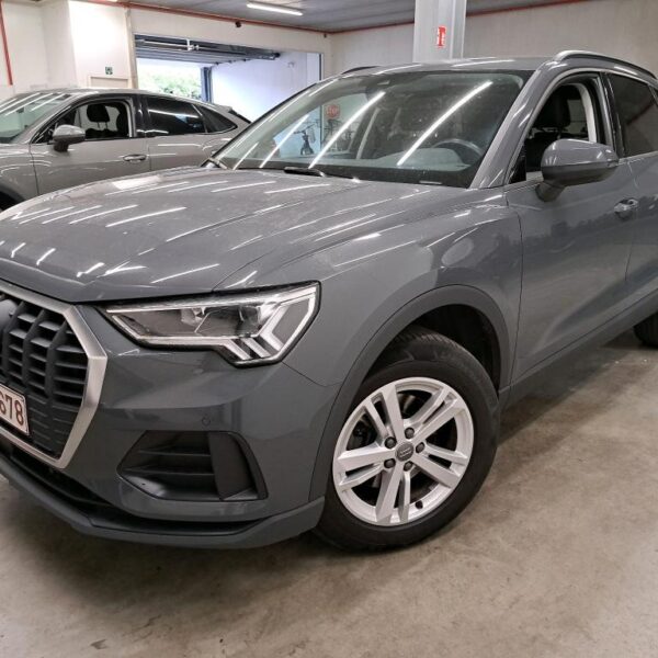 AUDI - AUD Q3 35 TDI 150PK S-Tronic Business Edition Pack Platinum & Leather And Alcantara Sport Seats & Towing Hook